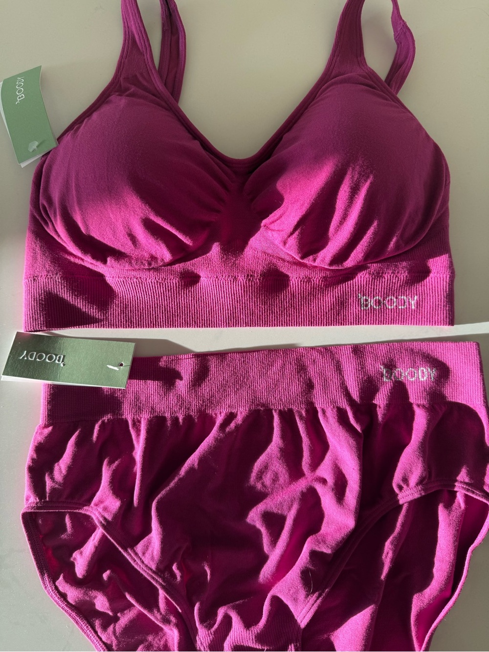 BOODY Seamfree padded crop Bra & Brief Set in Vibrant Magenta - New with/Tags! - Picture 4 of 8